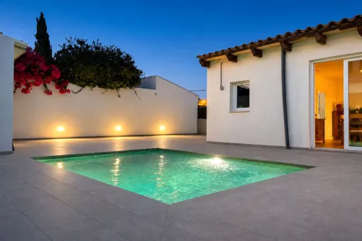 Llucmajor, modern townhouse with pool and garage in Llucmajor for long-term rent — photo 2
