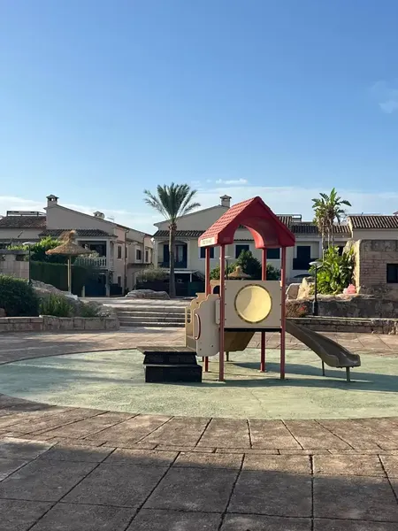 Excellent opportunity in Marratxí, in a quiet residential area, well connected and with all services within reach, as well as good — photo 7