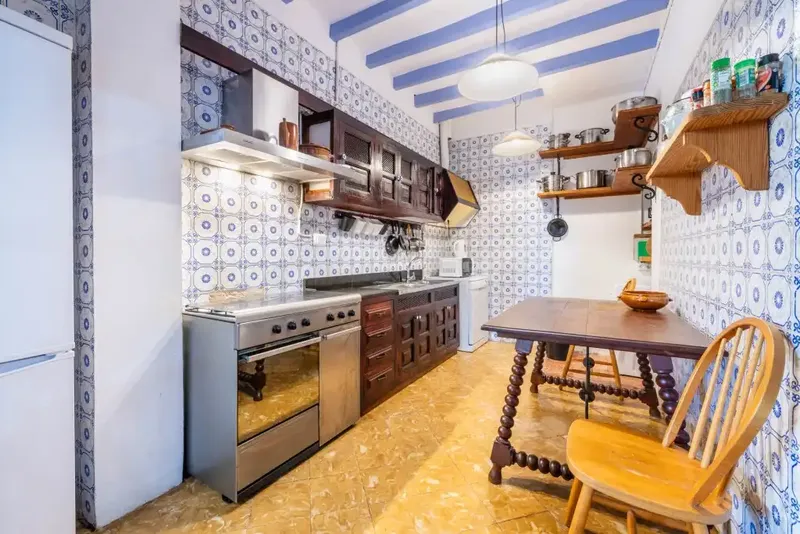 Located in the picturesque region between Sóller and Fornalutx, in one of the most beautiful villages in Spain, these two 19th-century estates offer — photo 10