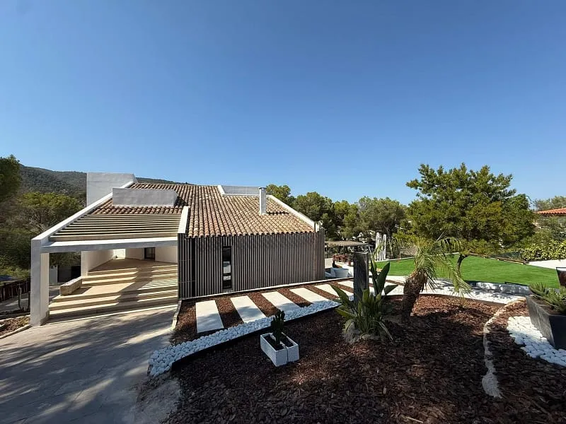 Modern Luxury Villa with Sea Views, Private Cinema, Gym & Football Pitch in Cas Català — photo 9