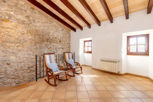Arta, traditional Mallorcan finca in the village of Arta with pool, picturesque garden and ample privacy - for rent from November to June — photo 12