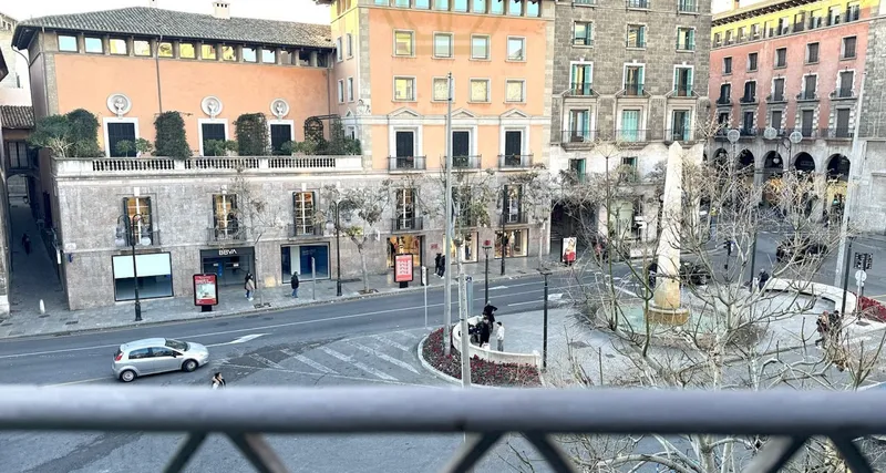 Large apartment as renovation project directly in Palma old town — photo 1