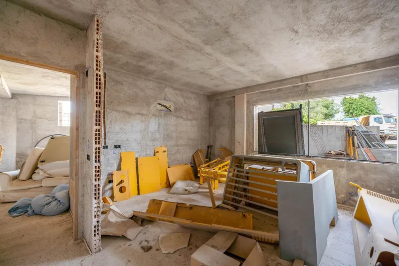 Building under construction in Maria de la Salud — photo 10