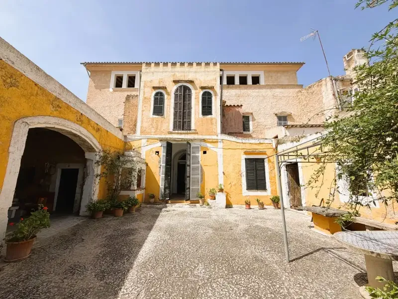 A historical gem with great potential in the heart of Mallorca — photo 1