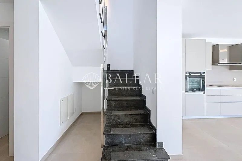 Semi-detached villa with private pool and garden in Sa Cabaneta — photo 10