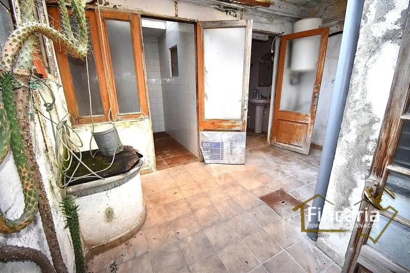 Excellent townhouse with structure and roof in good condition, located in the Crist Rei neighborhood of Manacor — photo 11
