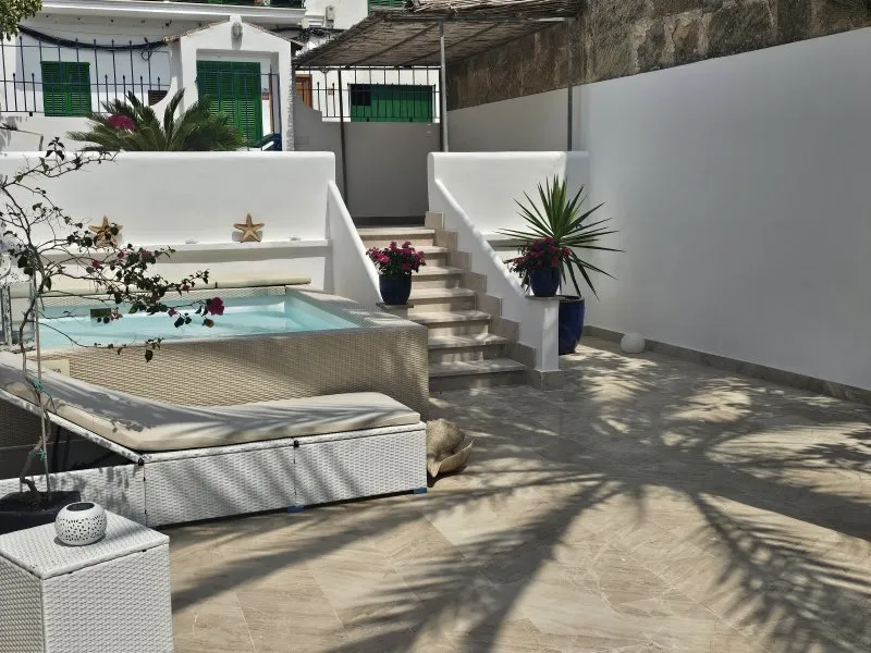 Portocolom modern apartment over 2 floors - with terraces and relaxation pool (except July/August) — photo 1