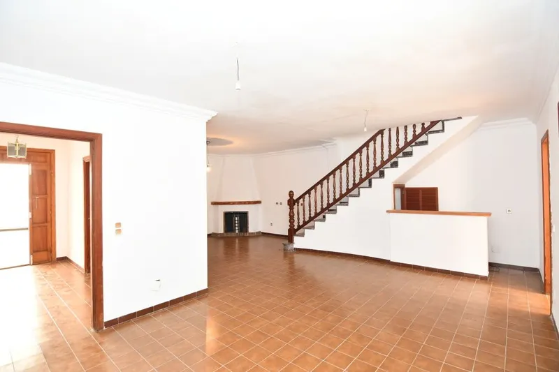 Townhouse with great potential just a few meters from the sea in Colonia de Sant Jordi — photo 3