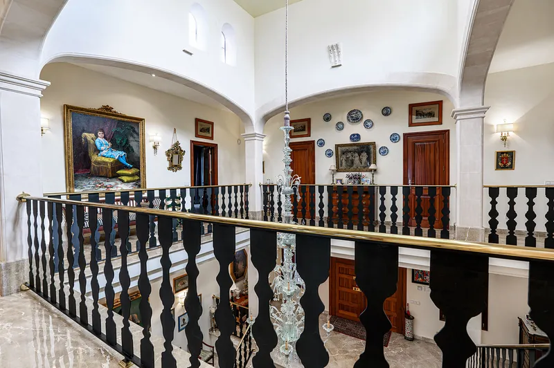 Exclusive classic villa on the first sea line in Son Veri Nou — photo 9