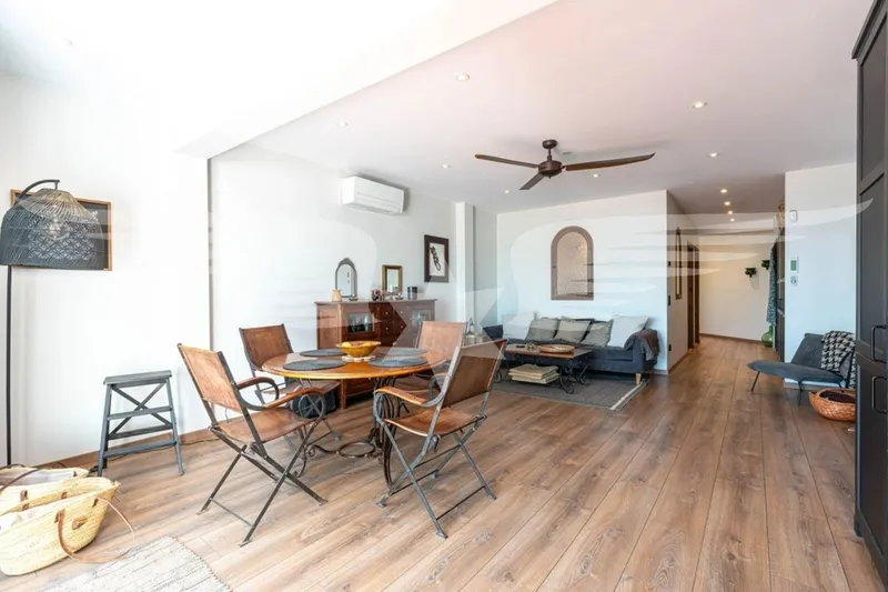 El Terreno I Townhouse with sea and harbor views — photo 3