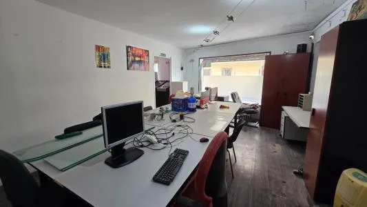 Business premise in Palma de Mallorca (Son Armadams), built surface 98 m², terrace size 6 m² — photo 4