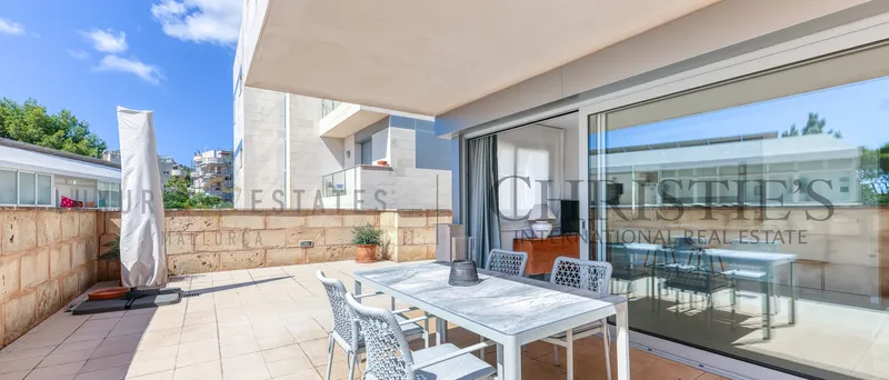 Apartment in Camp de Mar with a large private terrace near the beach — photo 3