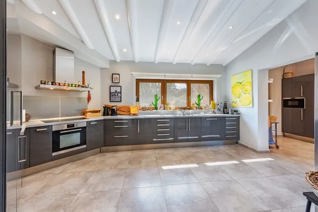 Stunning villa with holiday license for sale in Moscari, Mallorca — photo 8