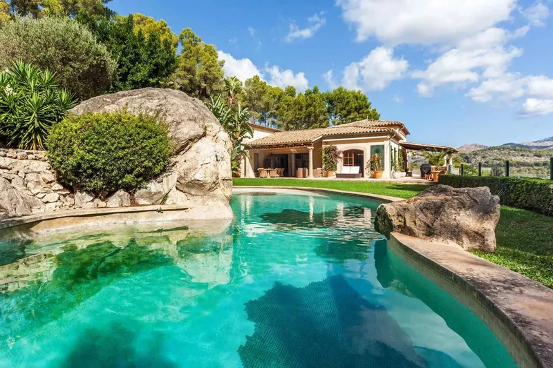 Luxurious Mallorcan country house on a large, flat plot with great views — photo 2