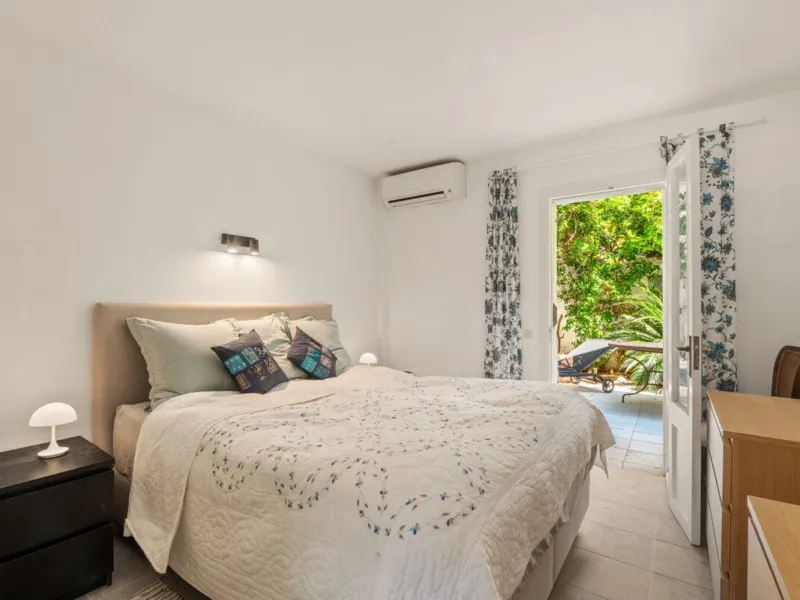Spacious dual apartment in Camp de Mar - 4 bedrooms, 123 m² — photo 11