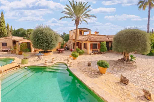 Pollensa, charming single-level finca with guest house, pool and holiday license in Pollensa, negotiable price — photo 2