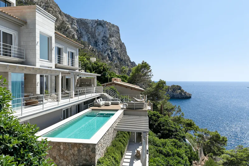 Villa with pool by the sea in Adratx — photo 1