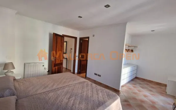 Mallorcan triplex-style house for rent in Porto Cristo — photo 9