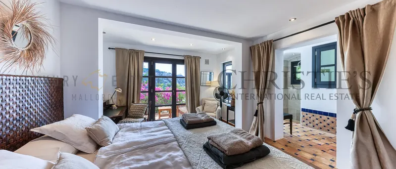 Mediterranean villa in Port Andratx with harbor views — photo 8