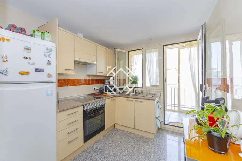 Exclusive penthouse for sale in Puerto de Alcudia, Mallorca — photo 5