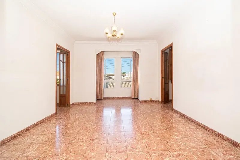 Spacious home with private garden in El Vivero — photo 2