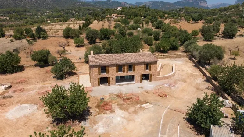 Impressive country house of approximately 678 m2 with open views of the Puig de Alaró — photo 6