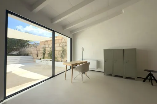 Sineu , Casa adosada de diseño con piscina, jardín, terrazas y 2 dormitorios en Sineu — photo 8