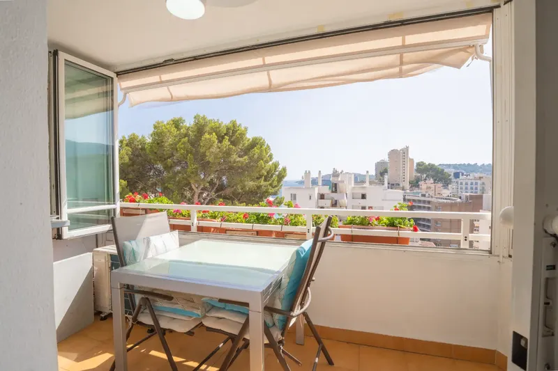 Bright Apartment Walking Distance Of Cala Major Beach — photo 1