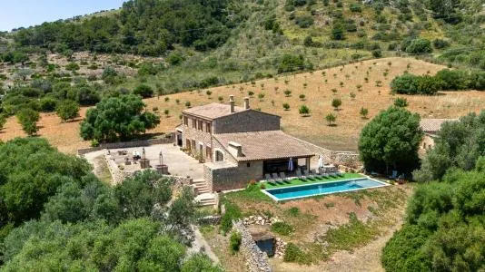 Villa - Sant Llorenç des Cardassar, Built Surface 464m2, Plot Surface 168000m2, 5 Bedrooms, 3... — photo 1