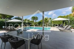 Ref. PRO242 – Elegant villa with spacious open-plan living areas, high-end finishes and large saltwater pool in an exclusive location in Porto Petro, Punta d’es Port — photo 11