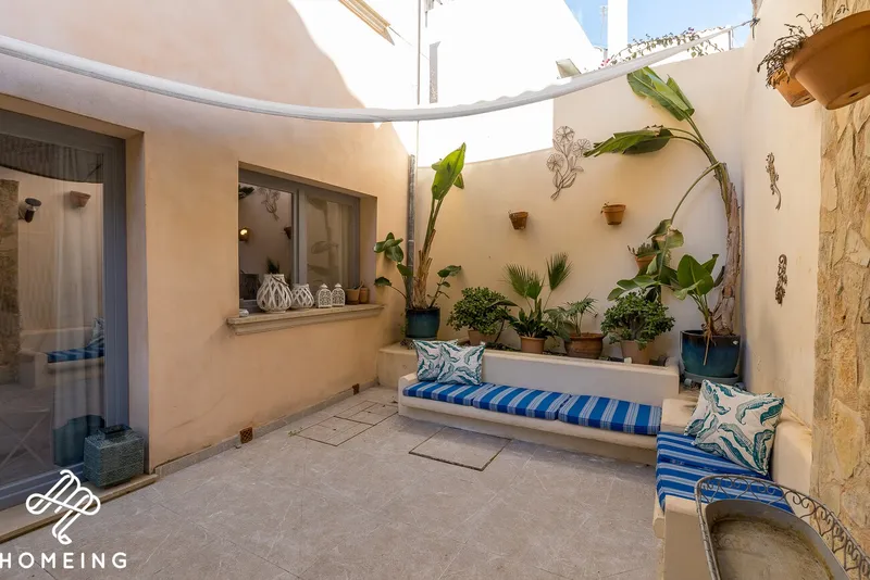 CASA DE TRES PLANTAS, lista para entrar a vivir. Con 4 habitaciones, 2 terrazas, 2 salones, 2 cocinas, almacén y aparcamiento.. — photo 7