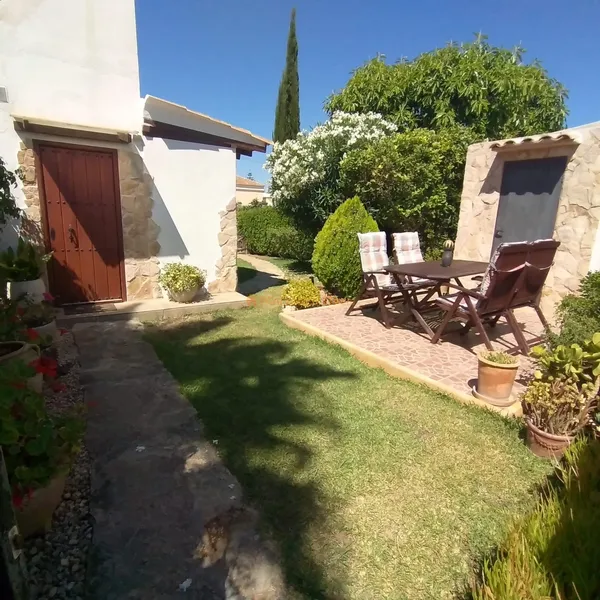 Ground floor with private garden and communal pool in Cala Mandia — photo 7