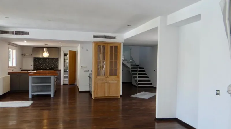 Unfurnished family home in Sol de Mallorca – for sale — photo 4