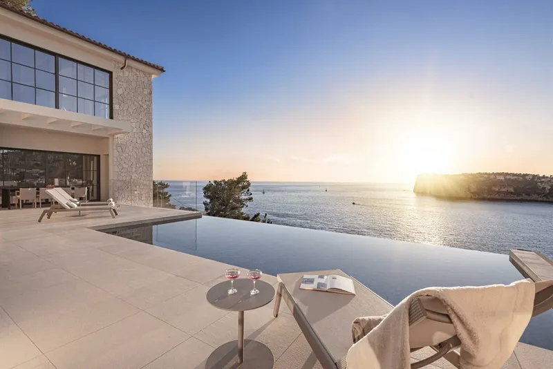 Newly built villa with infinity pool in Port Andratx — photo 2