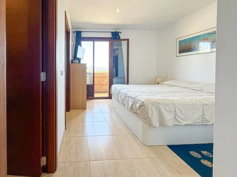 Discover this magnificent apartment on the second floor of a building without a lift, notable for its semi-new condition — photo 9