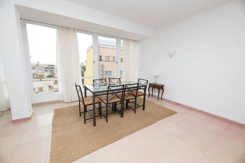 Bright Two Bedroom Apartment with Terrace in Terreno - Long Term Rent, Only Available for a Couple — photo 5