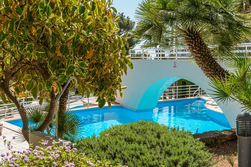 Bendinat quiet location apartment for sale with swimming pool and private terrace — photo 2