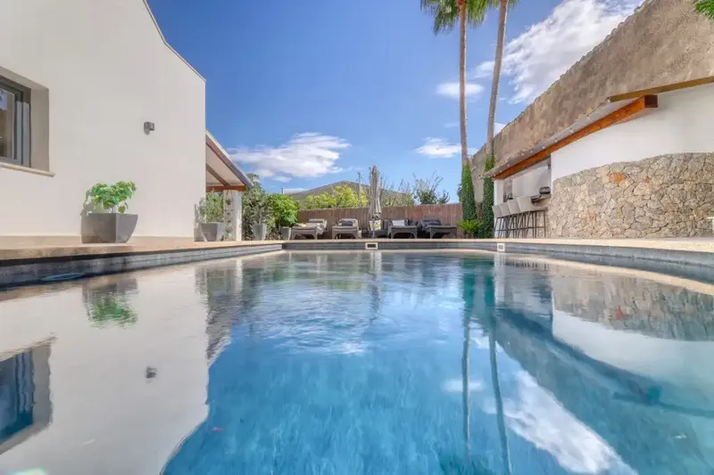 Nestled in the tranquil setting of Es Capdellà, one of Mallorca's most picturesque villages, this elegant contemporary villa offers — photo 1