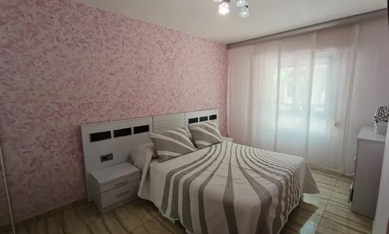 Apartment for sale on Calle Reis Católico with 4 bedrooms — photo 6