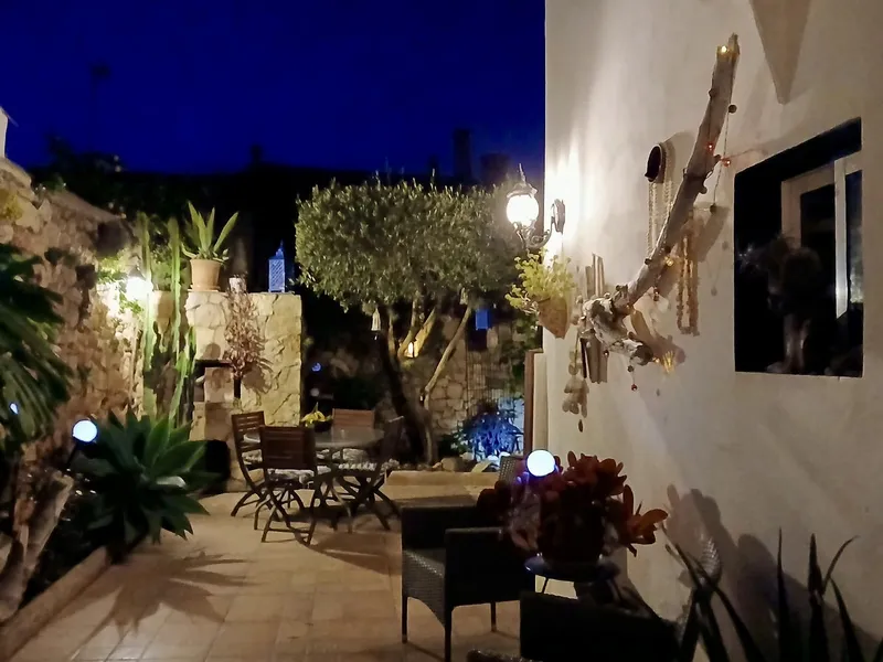 Mediterranean village house with marvellous patio — photo 2