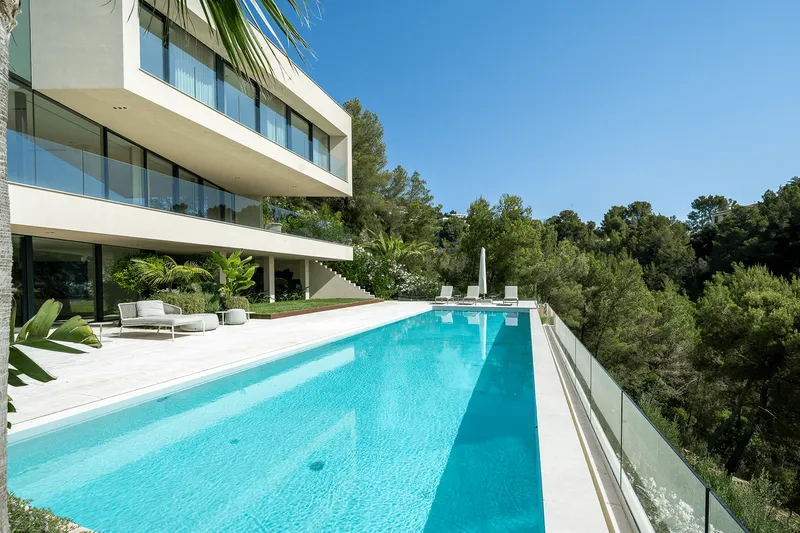 Villa with pool and panoramic views in Son Vida — photo 1