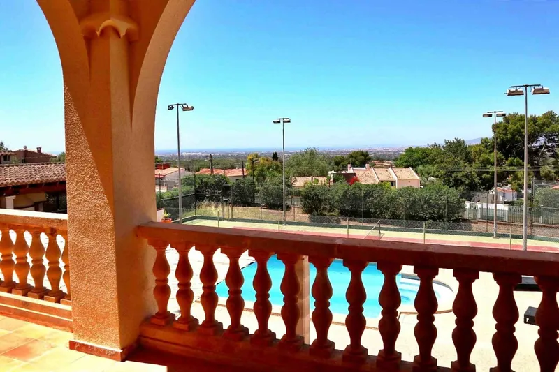 Villa with tennis court and views over the Bay of Palma — photo 3