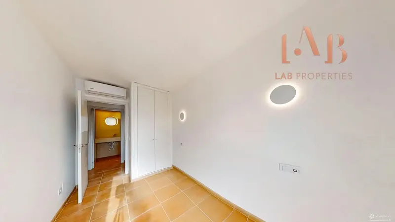 We present this new penthouse in a development in Artà, brand new, fully finished and ready for delivery with Completion Certificate. — photo 11