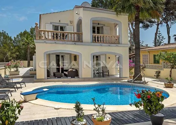 Detached house in El Toro, Calvià — photo 1