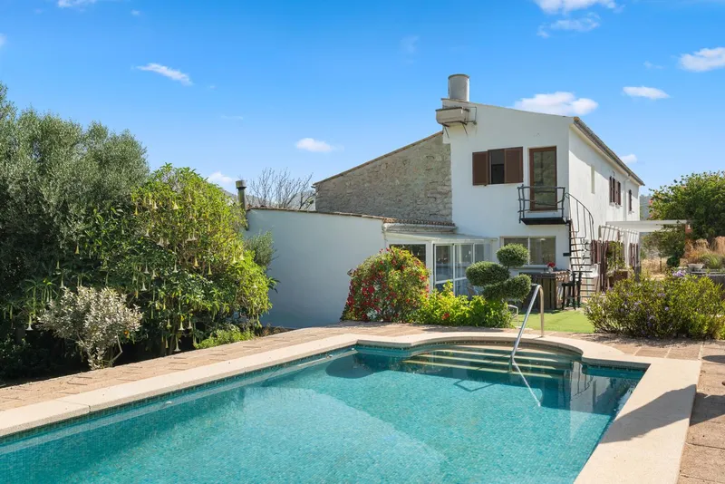 Mallorcan finca with mountain views and pool in S'Arracó — photo 2