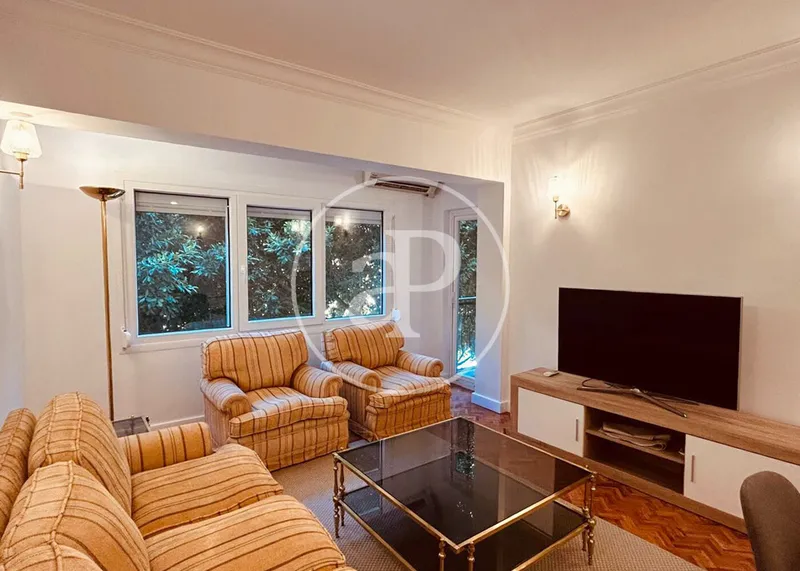 Apartment for Rent in Santa Catalina — photo 1