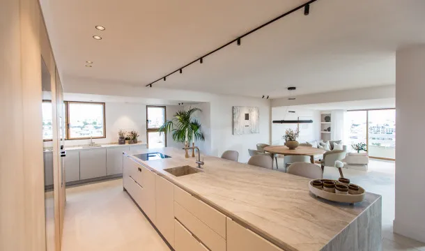 Renovated penthouse with panoramic terraces overlooking Palma — photo 12