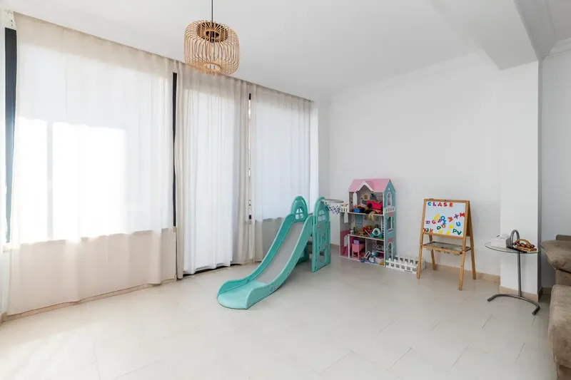 Si buscas una vivienda amplia, luminosa y cerca del mar, esta propiedad en El Arenal puede ser una excelente oportunidad. — photo 5