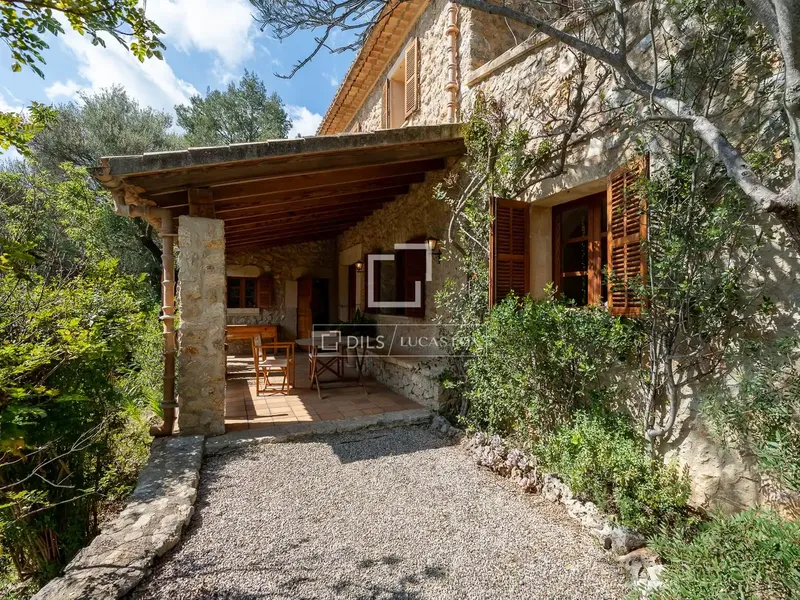 Lucas Fox presents this authentic rustic Mallorcan farmhouse for temporary rental in Mancor de la Vall, one of the most charming villages — photo 2