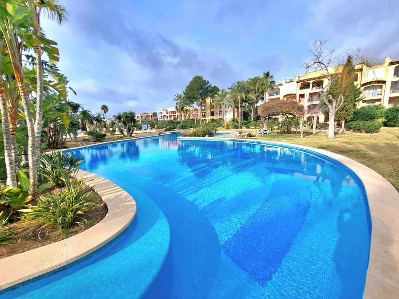Wonderful apartment in a beautiful community in Nova Santa Ponsa — photo 2